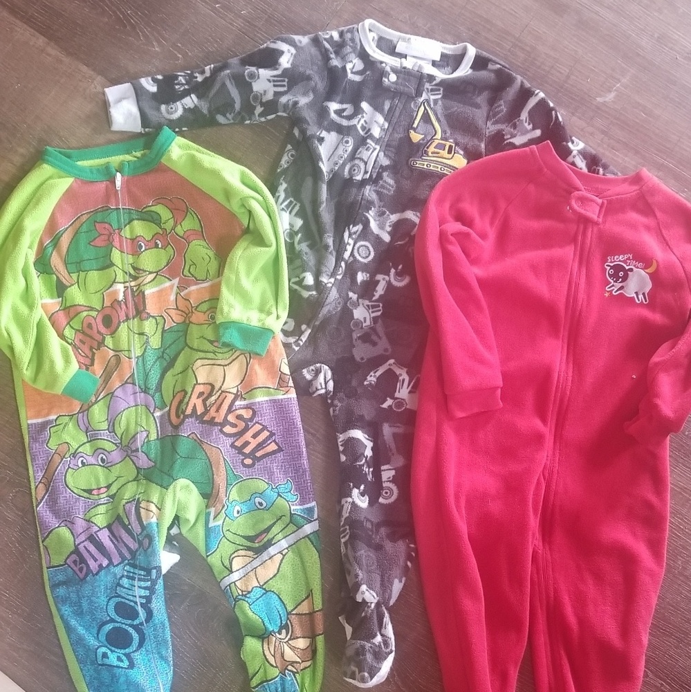 Boys 3T footie jammies